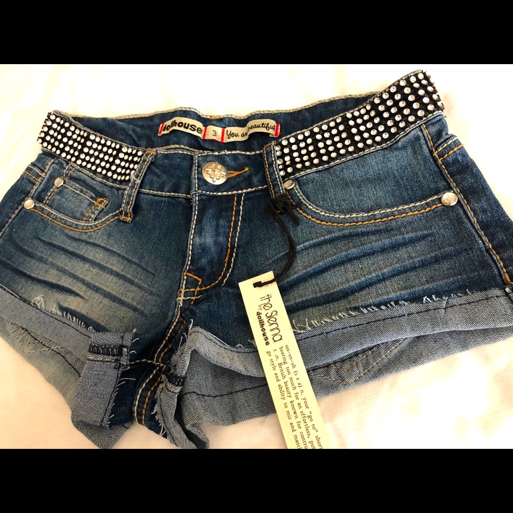 Dollhouse “The Sienna” *bling* Jean shorts. size 3 - Picture 11 of 14